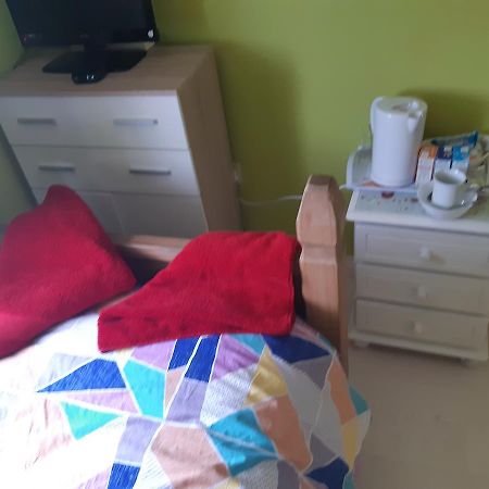 Apple Guest House Loughrea Exteriör bild