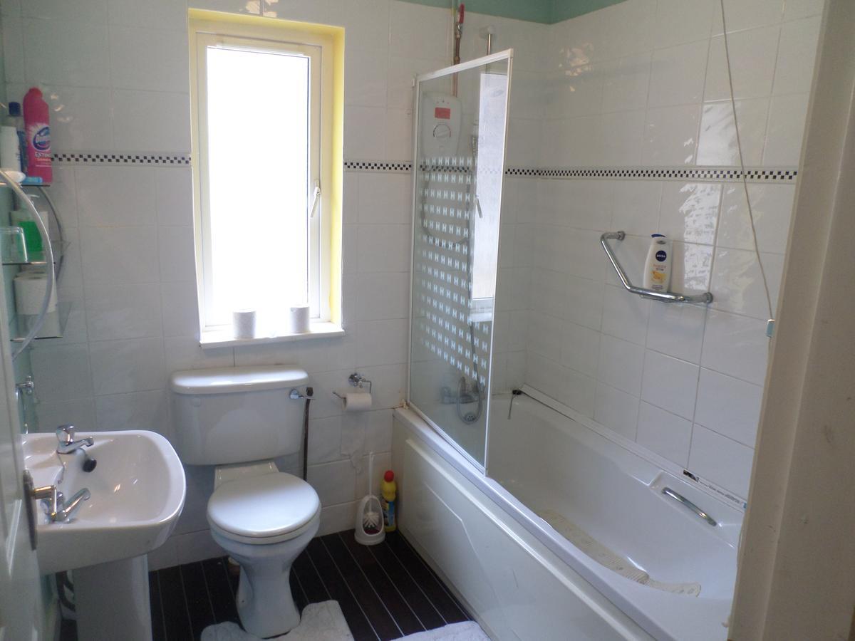 Apple Guest House Loughrea Exteriör bild
