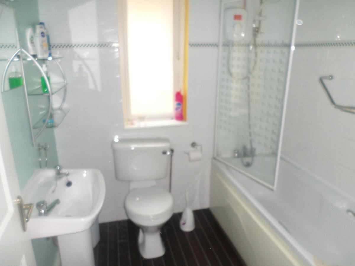 Apple Guest House Loughrea Exteriör bild