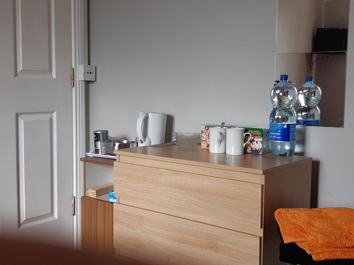 Apple Guest House Loughrea Exteriör bild
