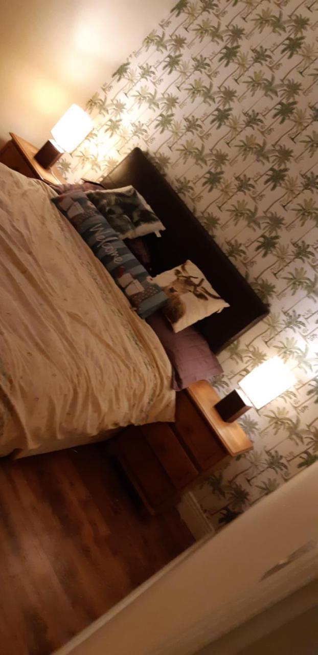 Apple Guest House Loughrea Exteriör bild